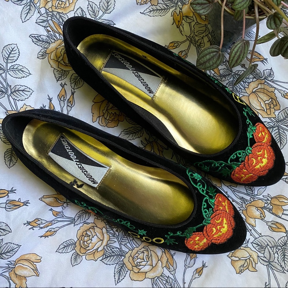 Vintage Velvet Halloween Flats